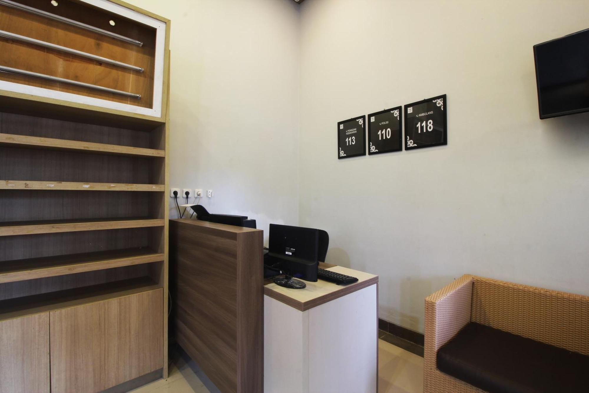 Oyo Life 2273 Pratama Homestay Bandar Lampung Zewnętrze zdjęcie